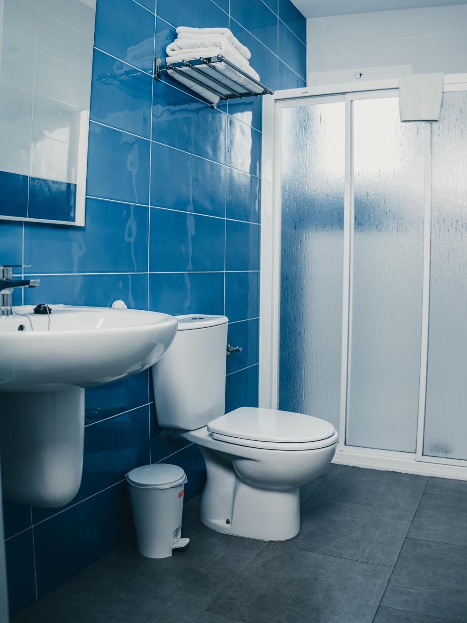 אלורה Hostal Delia מראה חיצוני תמונה