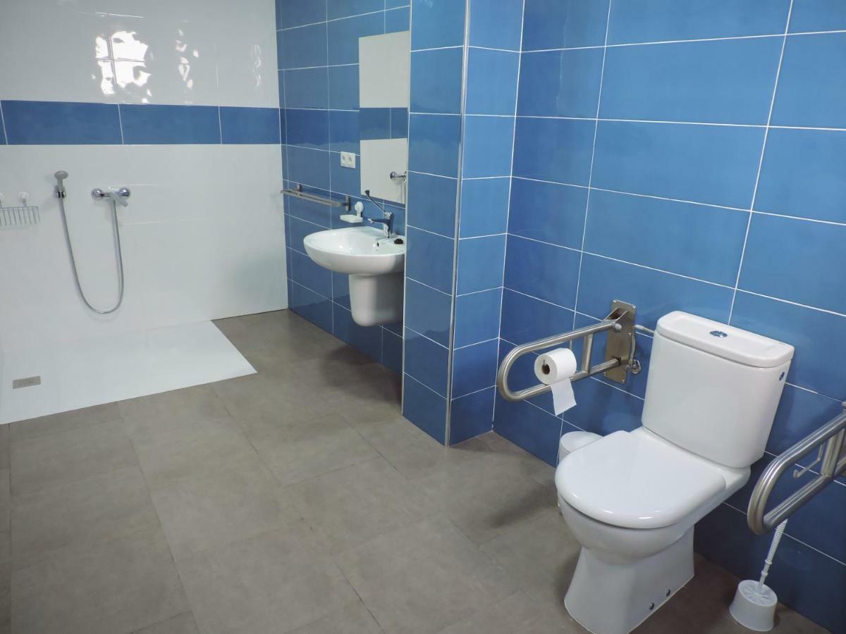 אלורה Hostal Delia מראה חיצוני תמונה
